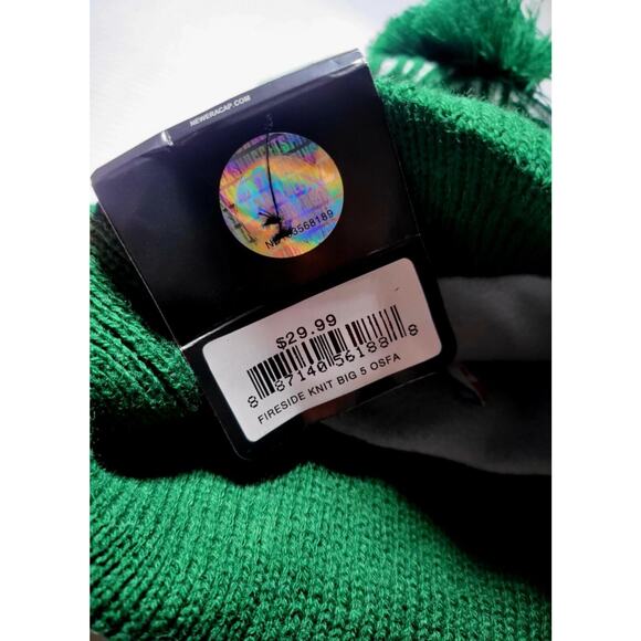 NWT Milwaukee Bucks Striped‎ Knit Sports Pom Beanie Fleece Lining OSFA Unisex - Picture 4 of 5